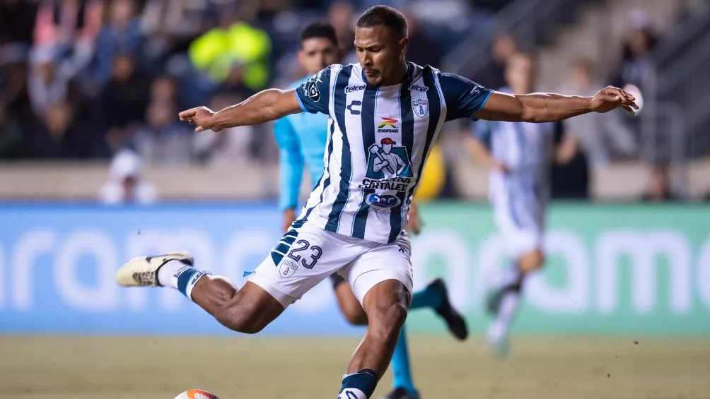 Salomon Rondón ante el Union