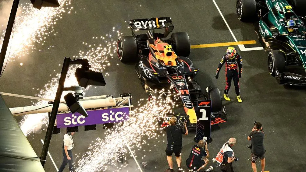 Checo Pérez se quedó con la victoria en 2023