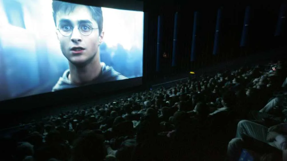 ARCHIVO RÉCORD Las salas también deberán habilitar la herramienta de la audio descripción.