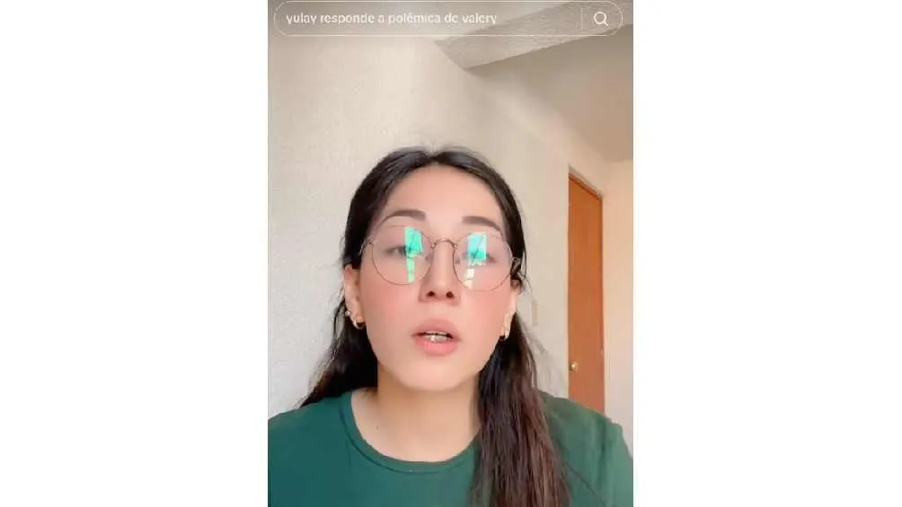 La joven volvió a publicar un video para reiterar su versión sobre el despido de Yulay.