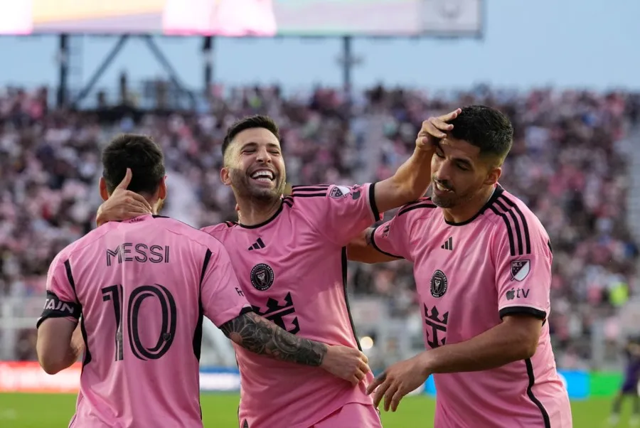 Lionel Messi, Jordi Alba y Luis Suárez
