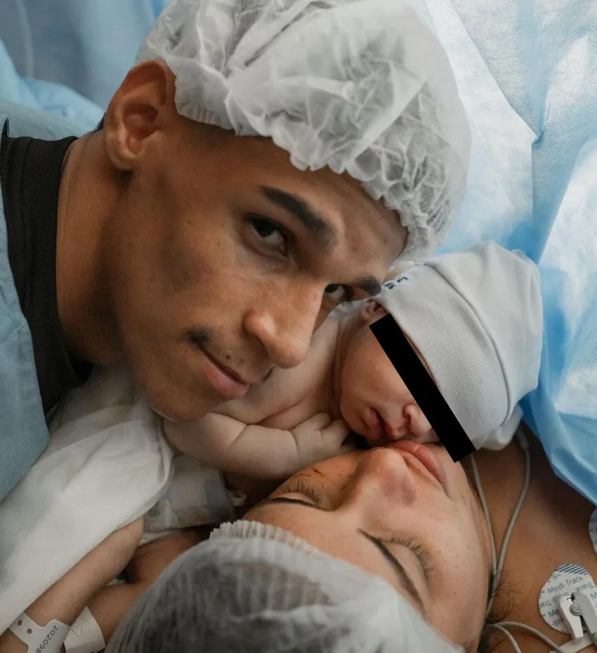 El hijo de Luva recién nacido