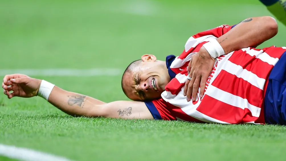 MEXSPORT Javier Hernández intentó engañar al arbitro