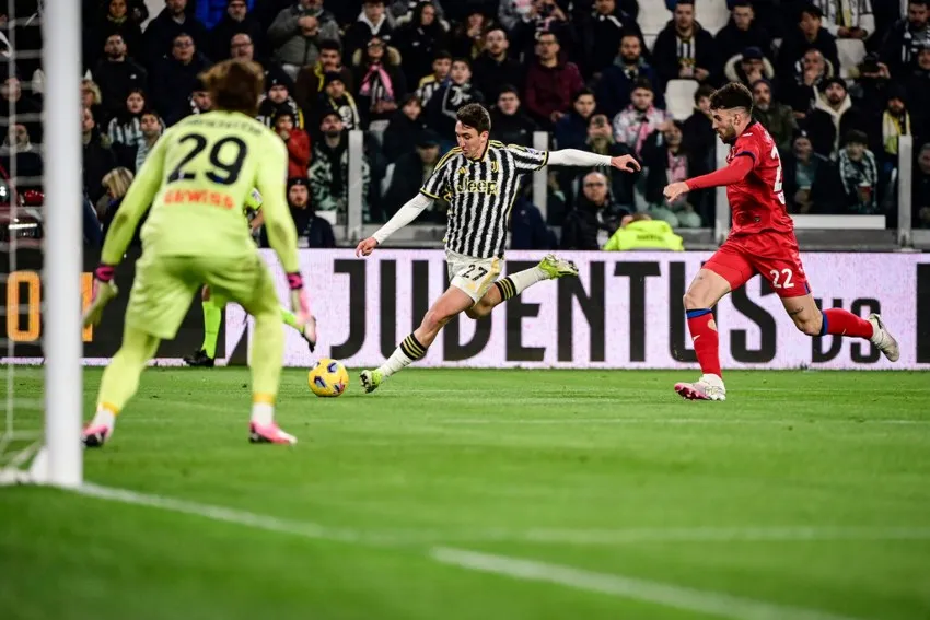 Atalanta rescató el empate en cancha ajena