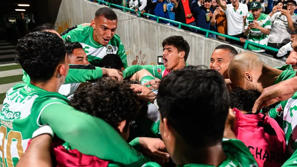 Santos sorprendió a La Máquina