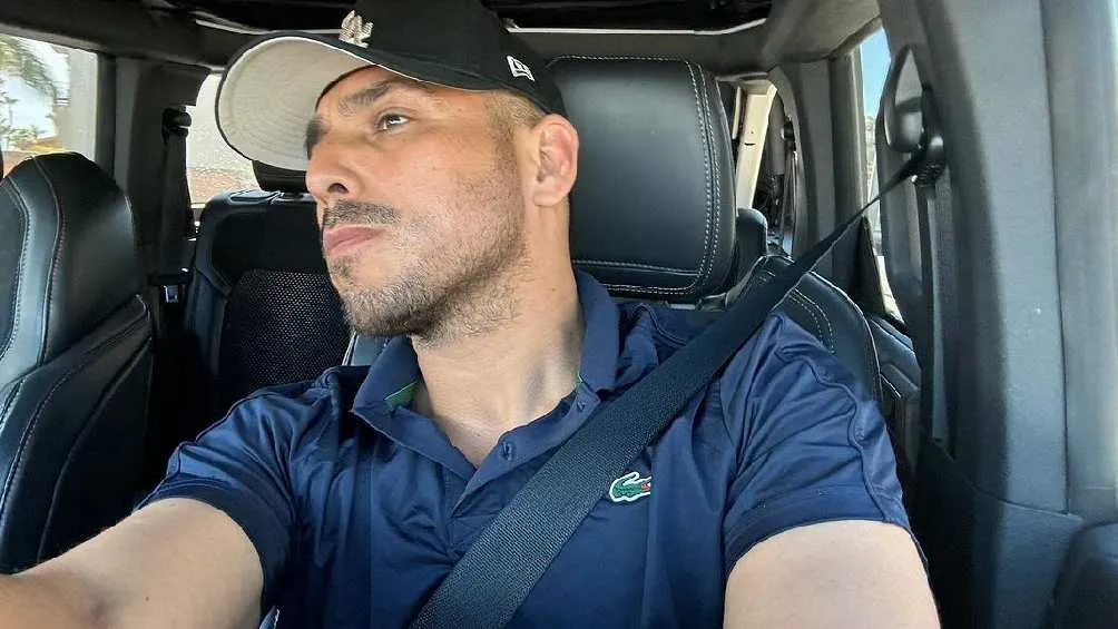 El artista se mostró preocupado porque en el celular tiene documentos importantes.