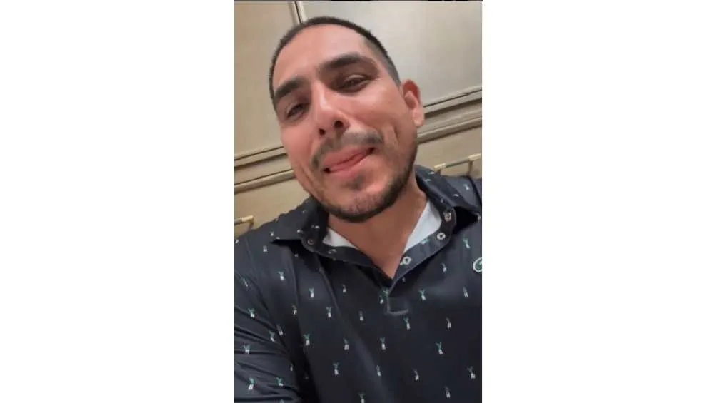 El cantante subió un video a redes para contar su tragedia.