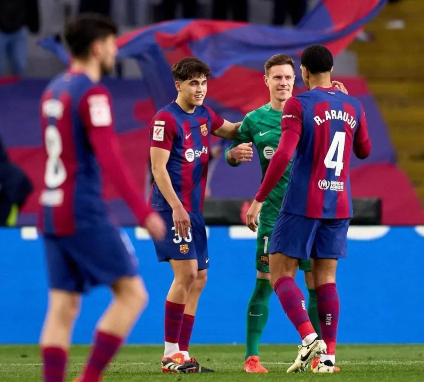 Barcelona recibe a Napoli en casa