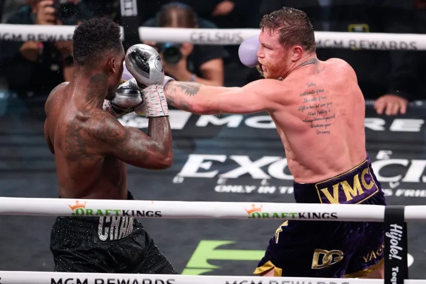 En su pelea sobre el ring