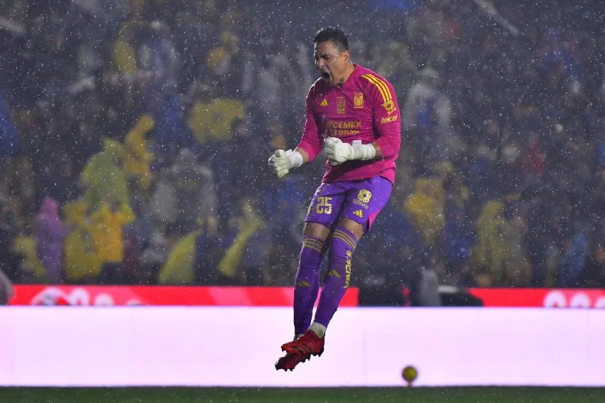 Felipe Rodríguez en un partido de Tigres