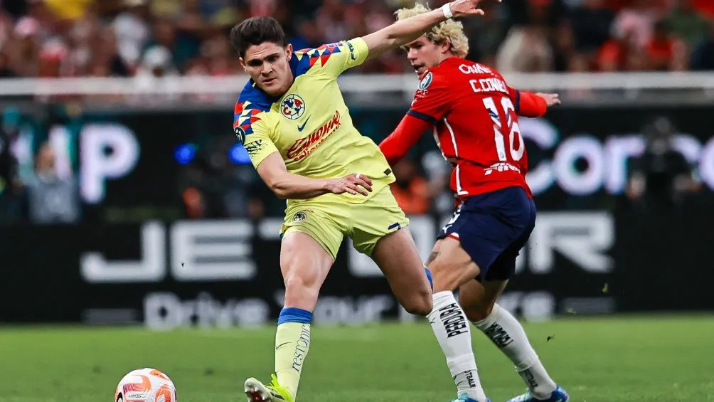 Reyes en el partido ante Chivas