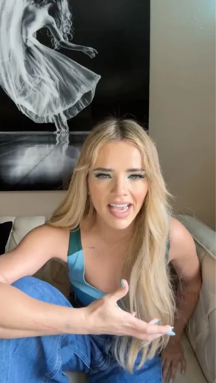 IG: @thaligarcia Thalí García reveló el mal trato que le dio Telemundo.