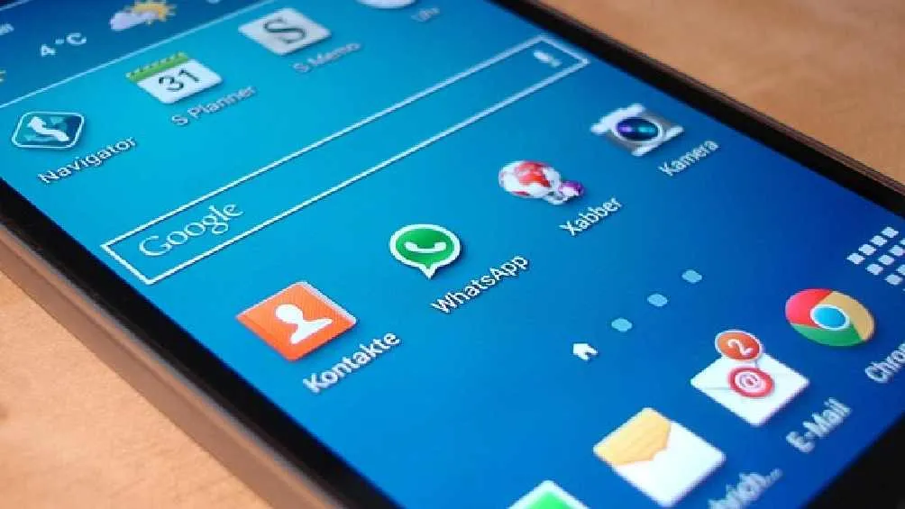 Los maleantes se comunican contigo mediante una llamada o mensaje de WhatsApp.