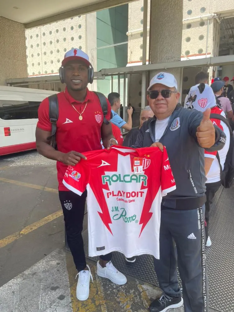 La afición le dio una gran bienvenida a su equipo