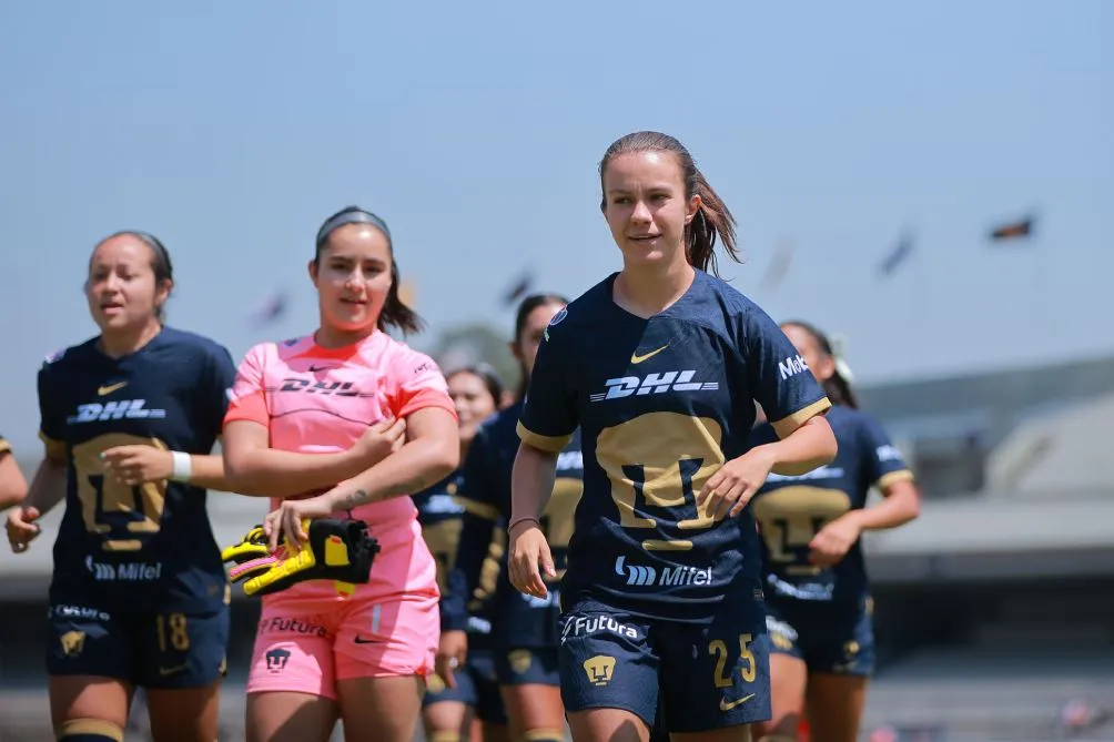 Las universitarias en el partido celebrado en CU