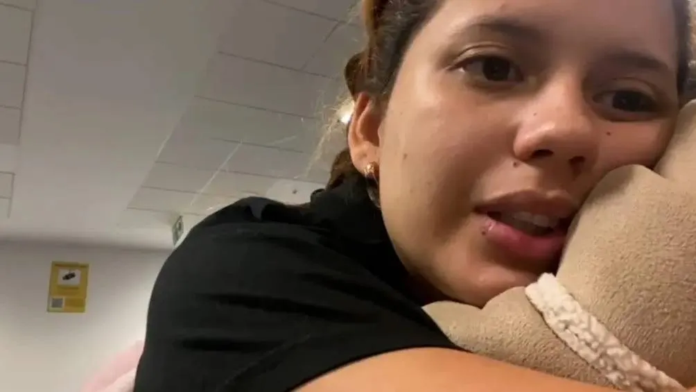 Duiliana Sánchez Pereira enfrenta dificultades después de extraviar sus documentos durante un viaje a Europa en 2023. Foto Especial