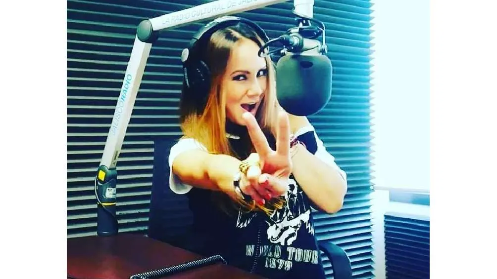 La novia de Nicandro era Mariana Robles, actriz de doblaje y locutora.