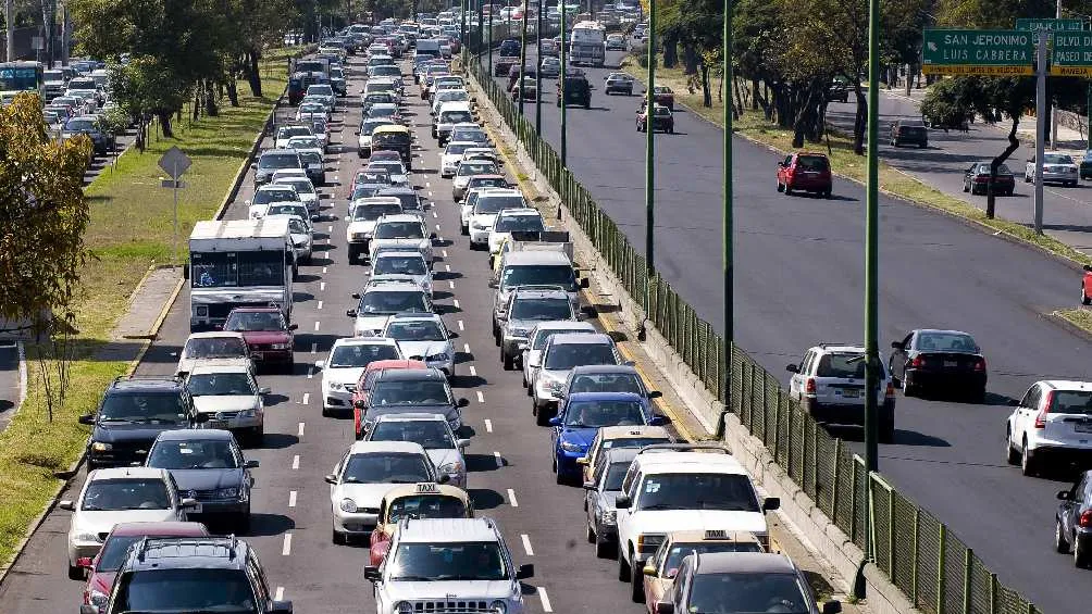 Los trabajadores sindicalizados del gobierno capitalino exigen mejoras laborales.