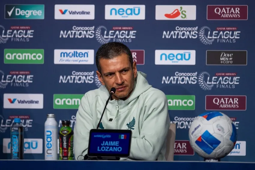 Lozano en conferencia previa al juego