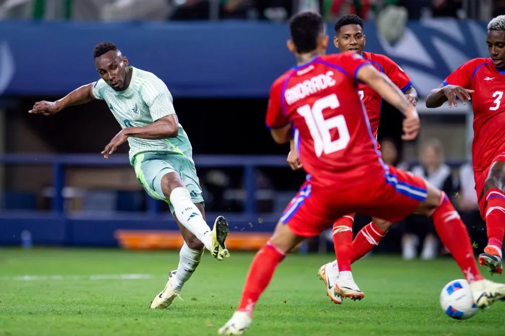 MEXSPORT Quiñones en el encuentro contra Panamá