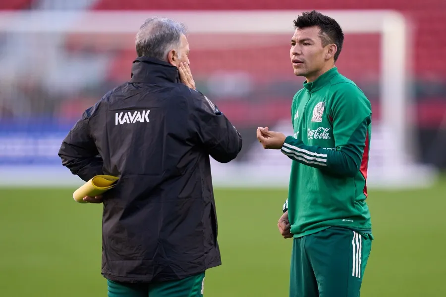 Hirving Lozano también cuestionó a Martino