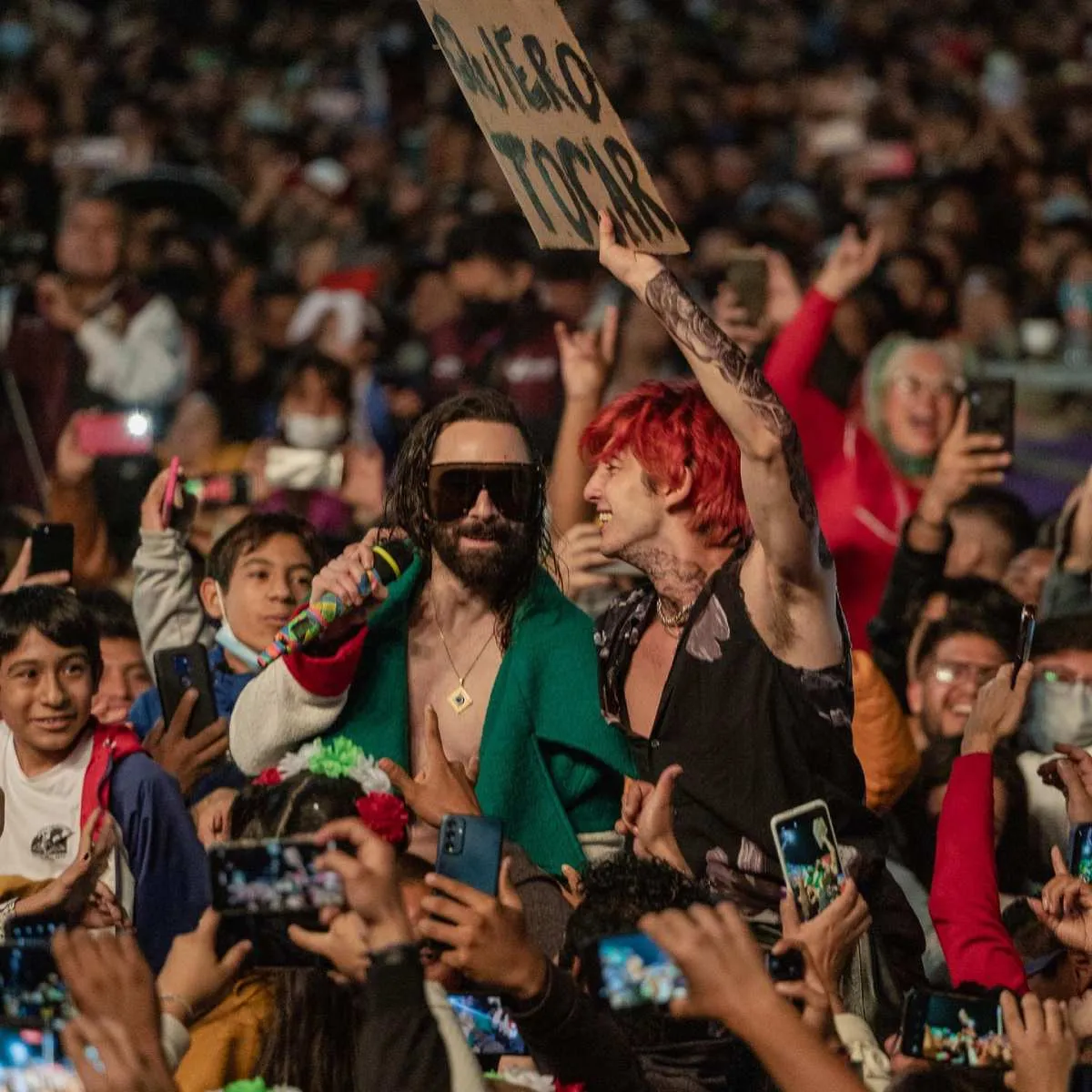 Jay de la Cueva empezará su carrera como solista.