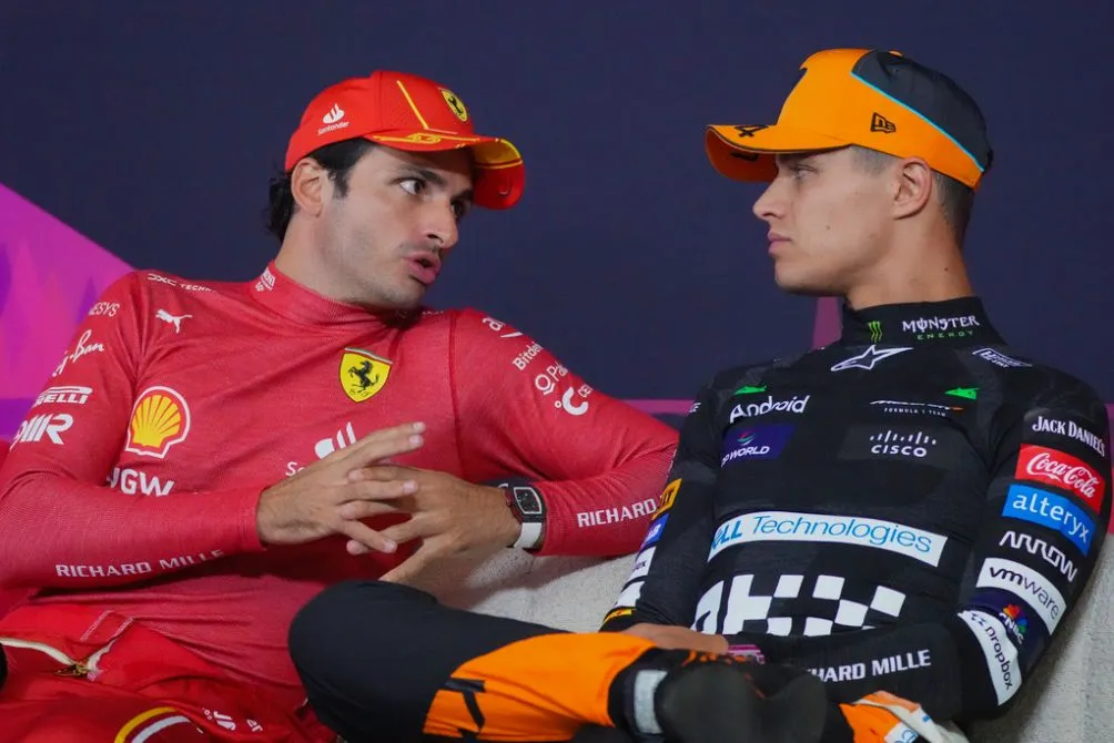 Sainz y Norris en la conferencia posterior a la carrera