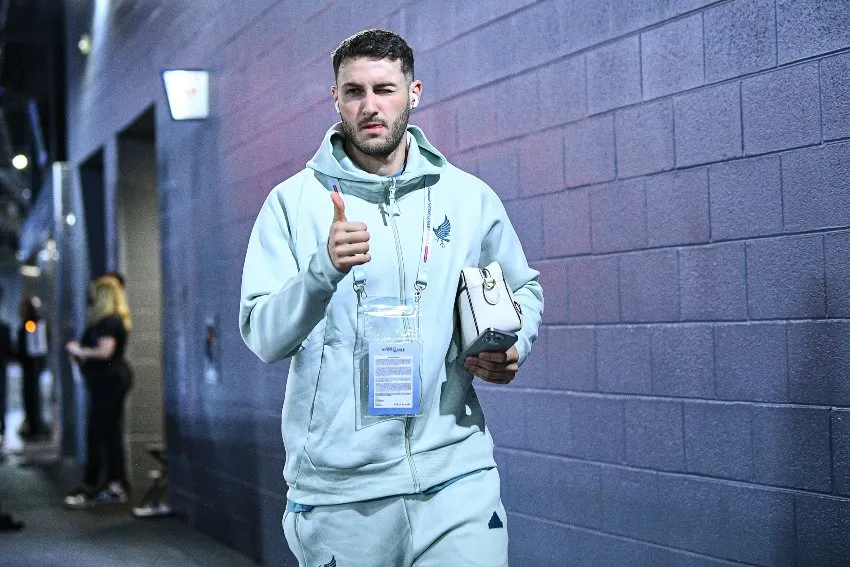 Santiago entró de cambio en la Final