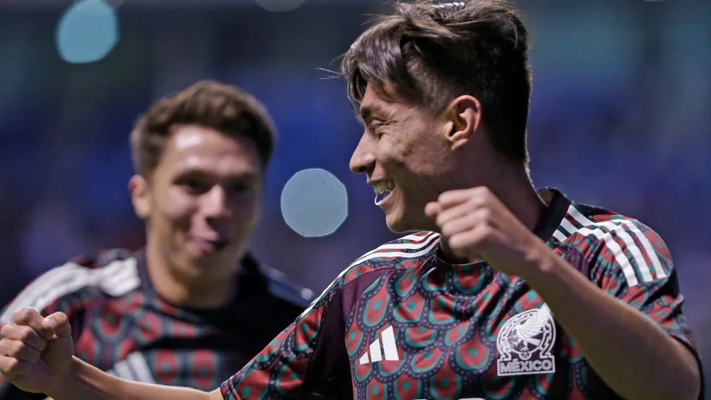 México celebrando el tercer gol