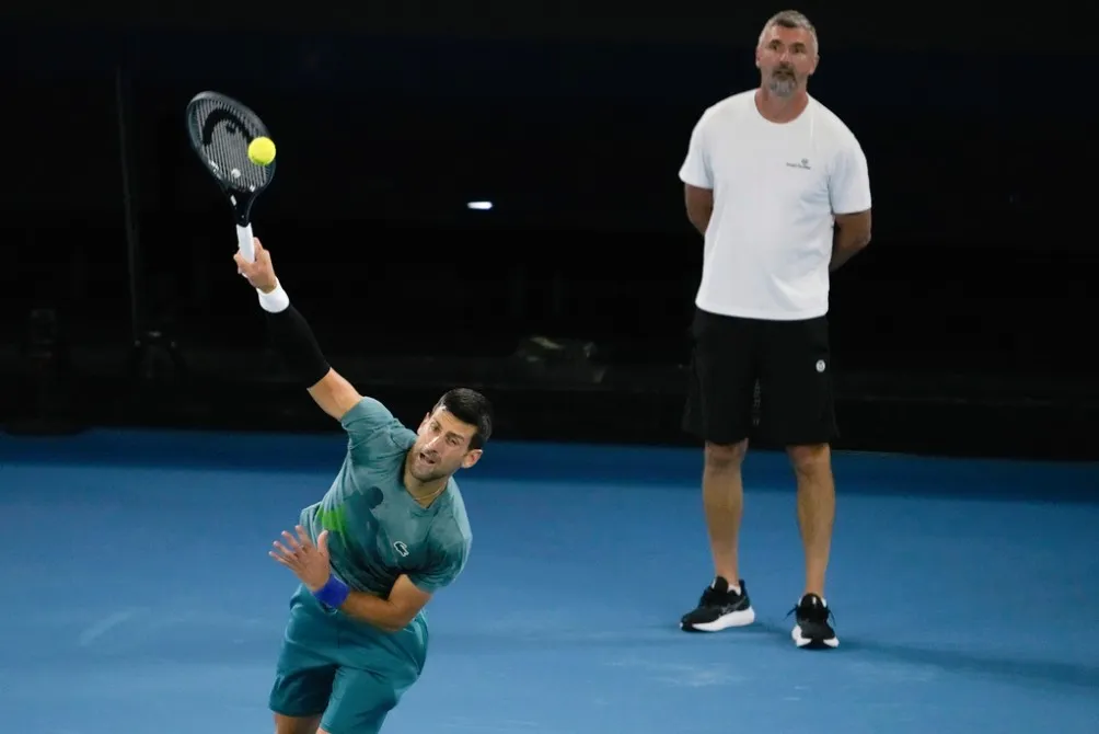 AP Djokovic en entrenamiento con Ivanisevic
