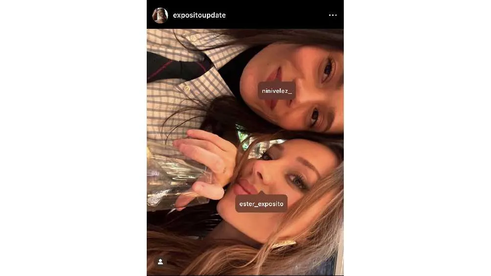 Usuarios en redes sociales aseguran que las dos mujeres se ven felices.