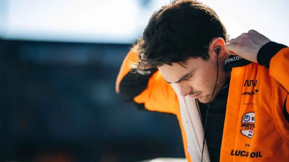 Está dando todo por un asiento