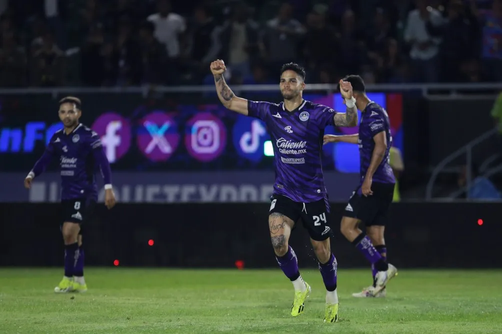 MEXSPORT Luis Amarilla en festejo de gol