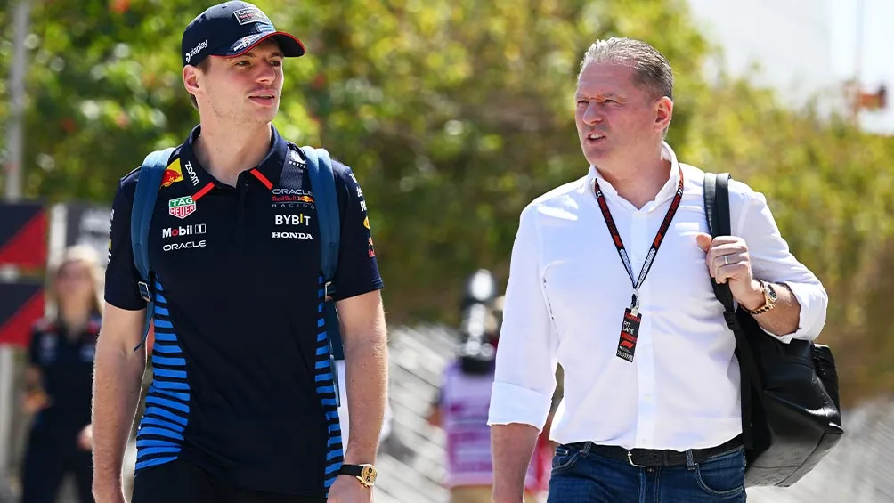 Los Verstappen, Max y Jos, en la pretemporada de la F1