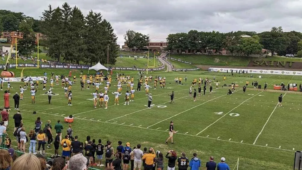 Los jugadores empiezan a reportar