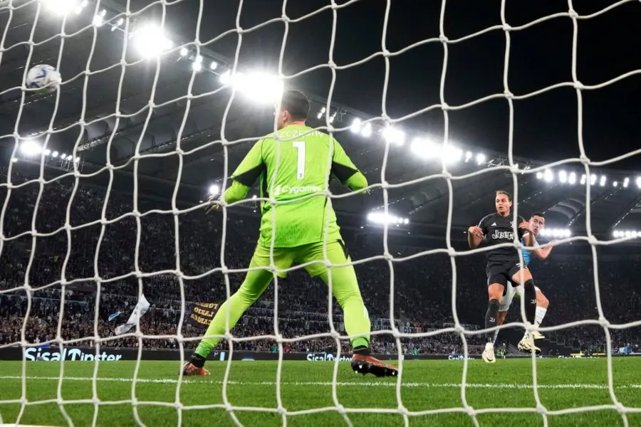 Gol de último minuto de Adam Marusic