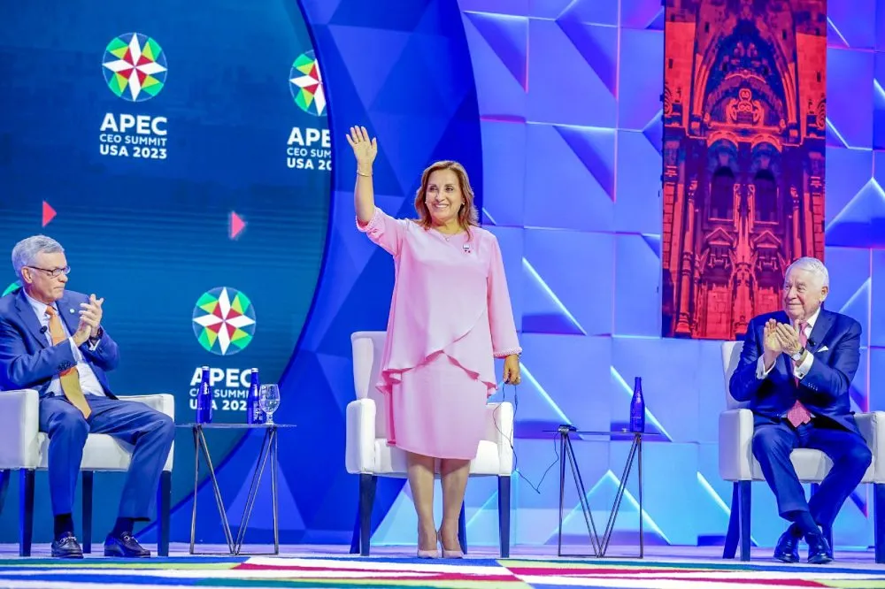 FB: @DinaBoluarteZ Dina Boluarte es investigada desde hace dos semanas.