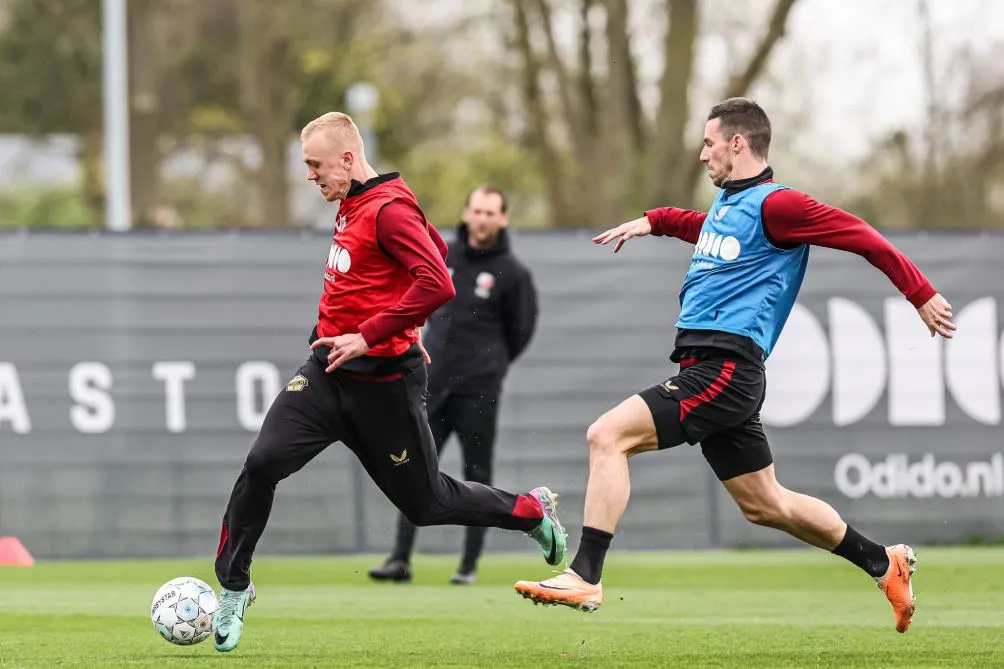 Utrecht en entrenamiento previo al partido