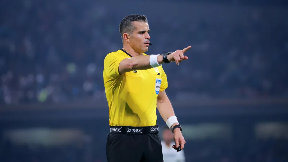 Fernando Hernández, árbitro cenrtral del partido