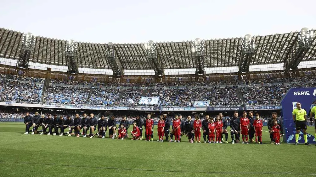 AP Si hincaron previo al partido