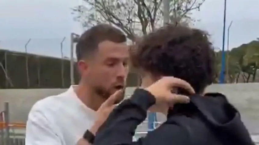 Encaró al jugador de Barcelona