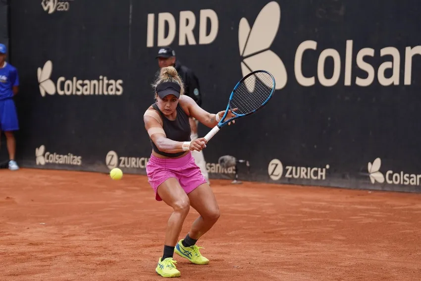 Copa Colsanitas Derrotó a su rival por dos sets