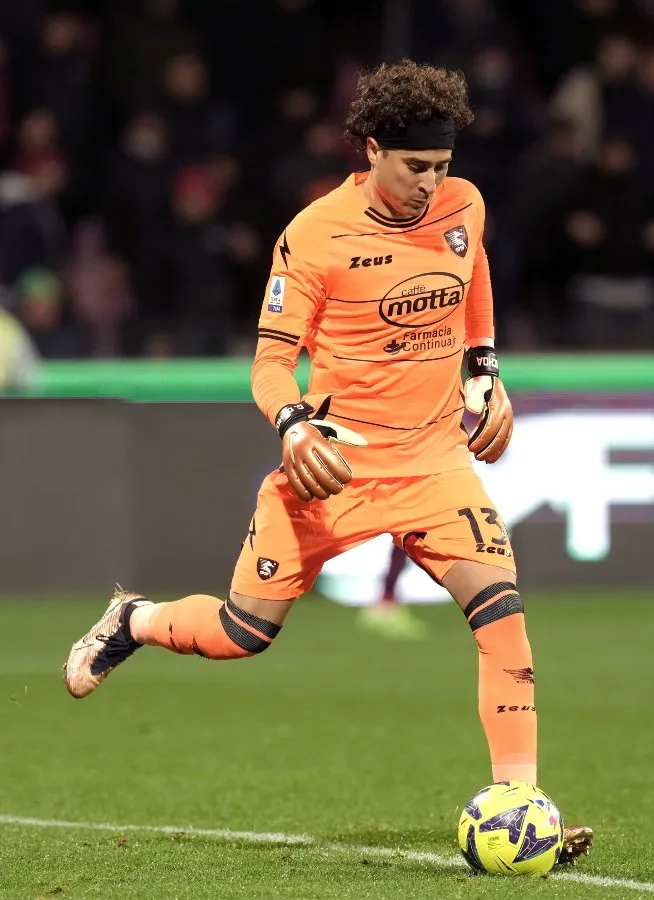 Guillermo Ochoa con Salernitana