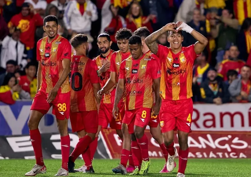 Festejo del conjunto costarricense