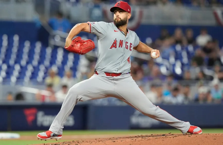 Sandoval en la lomita