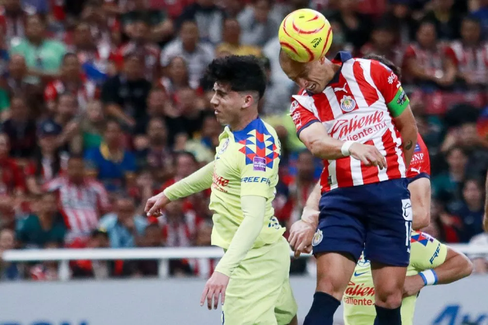IMAGO 7 Hernández en el Clásico Nacional ante América
