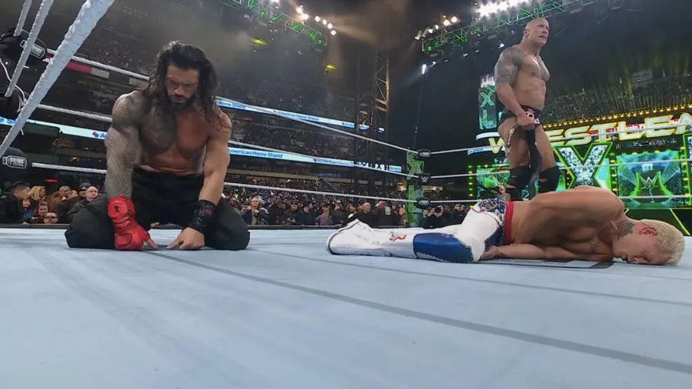 Reigns, Rhodes y The Rock