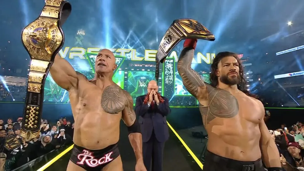 The Rock y Reigns ganaron este sábado