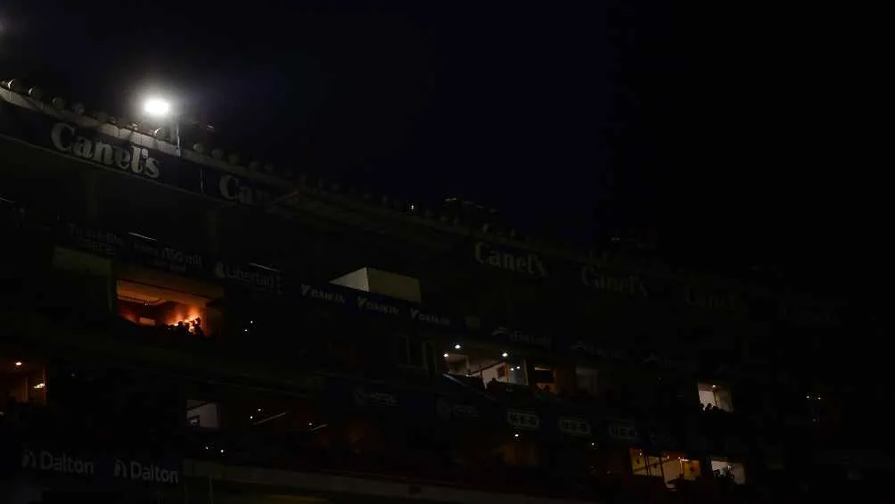 MEXSPORT Se fue la luz en en estadio