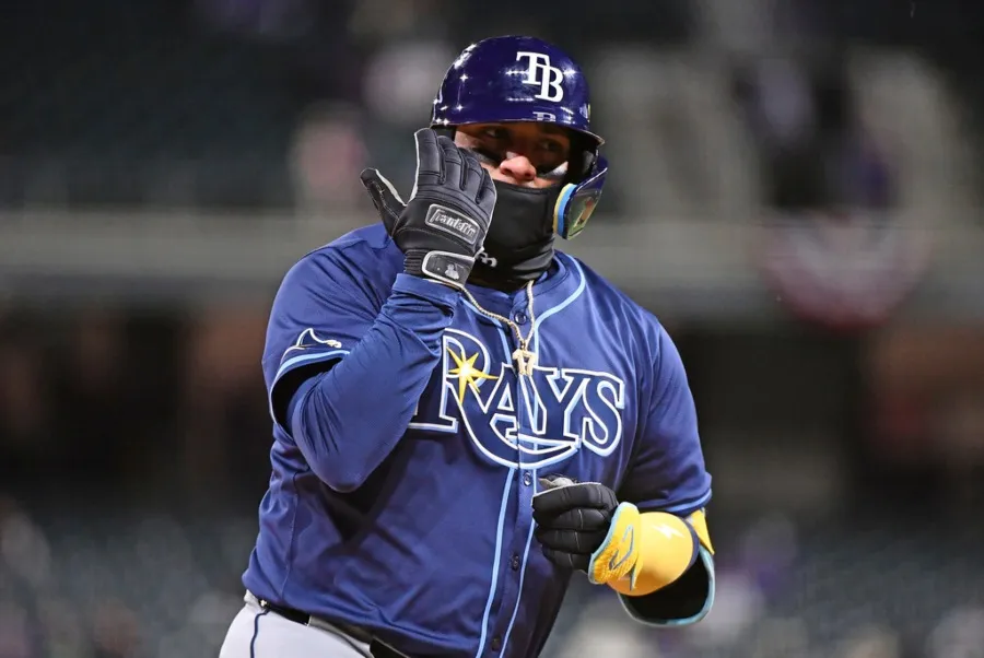 Isaac Paredes pegó HR ante Rockies